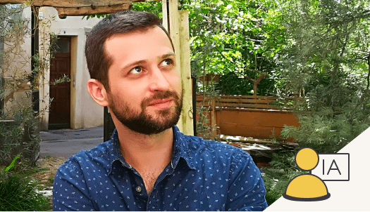 La qualité permet de résister à la vague de l&rsquo;IA. Le cas de Sébastien Bourru, rédacteur SEO